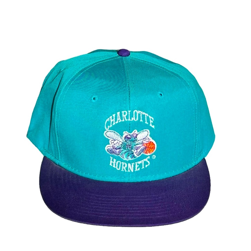 Vintage Charlotte Hornets SnapBack Hat